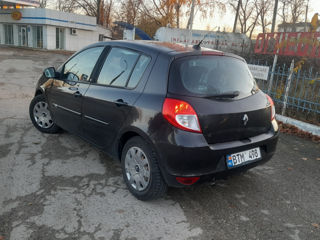 Renault Clio foto 4