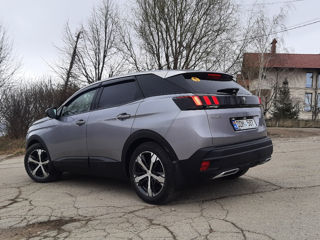 Peugeot 3008 foto 1