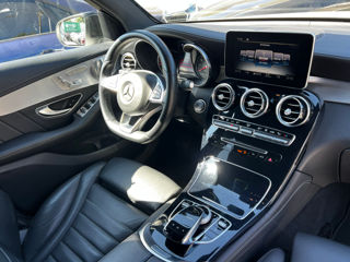 Mercedes GLC foto 8