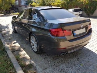 BMW 5 Series foto 7