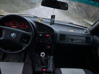 BMW 3 Series foto 4