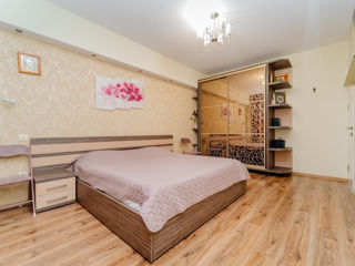 Apartament cu 2 camere, 91 m², Buiucani, Chișinău foto 5