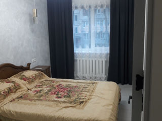 Apartament cu 2 camere, 60 m², Botanica, Chișinău foto 3