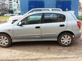 Nissan Almera foto 4