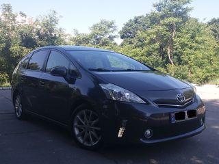 Toyota Prius + foto 4