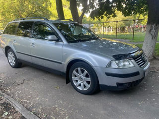 Volkswagen Passat foto 2