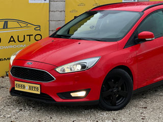 Ford Focus foto 2