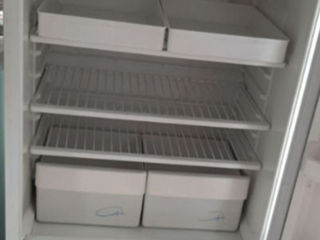 Продаю холодильник двухкамерный в рабочем состоянии