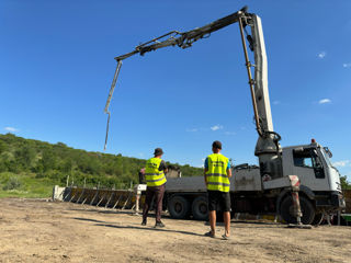 Servicii profesionale de constructii garduri si fundatii din beton armat