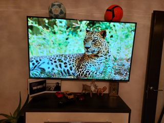 Hisense 58" Class 4K UHD LED Roku Smart TV HDR 58R6E