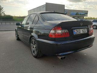 BMW 3 Series foto 3