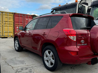 Toyota Rav 4 foto 4