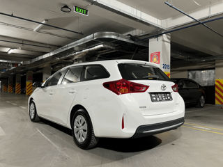 Toyota Auris foto 5