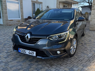 Renault Megane foto 2