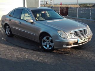 Mercedes E Class foto 5