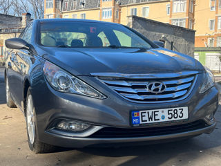 Hyundai Sonata foto 2