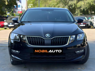 Skoda Octavia foto 2