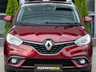 Renault Grand Scenic foto 2