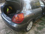 Nissan Almera foto 9