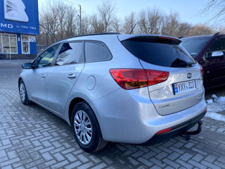 KIA Ceed foto 2