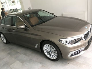 BMW 5 Series foto 8