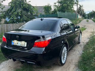 BMW 5 Series foto 2