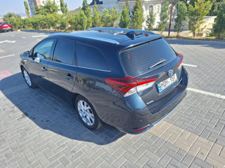 Toyota Auris foto 3