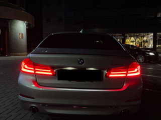 BMW 5 Series foto 8