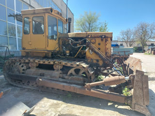 Tractor buldozer T 130