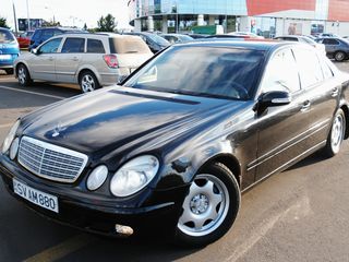 Mercedes E Class foto 8