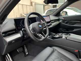 BMW 5 Series foto 7