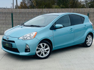 Toyota Prius c foto 3