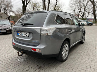 Mitsubishi Outlander foto 5