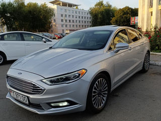 Ford Fusion foto 6