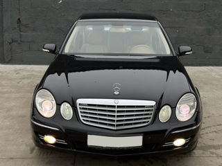 Mercedes E-Class foto 2