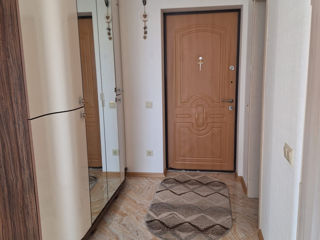 Apartament cu 2 camere, 56 m², Botanica, Chișinău foto 5