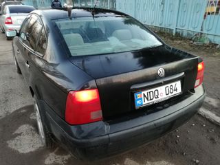 Volkswagen Passat foto 3