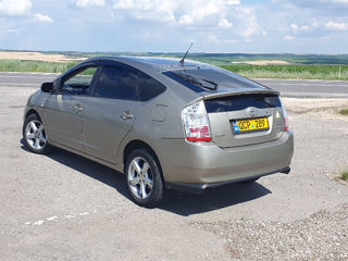 Toyota Prius foto 4