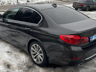 BMW 5 Series foto 10