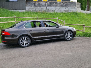 Skoda Superb foto 3