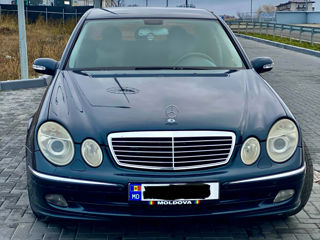 Mercedes E-Class foto 3