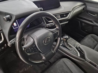 Lexus UX foto 8