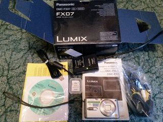 Фотоаппарат Panasonic Lumix DMC-FX07 foto 1