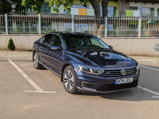 Volkswagen Passat foto 2