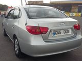 Hyundai Elantra foto 4