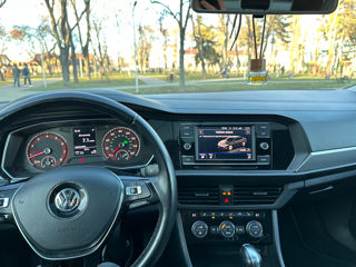 Volkswagen Jetta foto 5