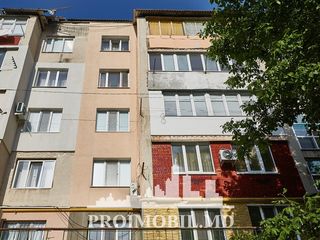 Ialoveni! 3 camere separate, stare locativă bună! 70 mp, 37 900 euro! foto 1