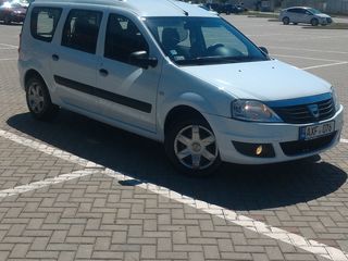 Dacia Logan foto 4