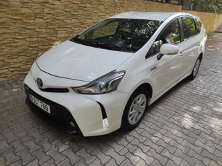 Toyota Prius + foto 1