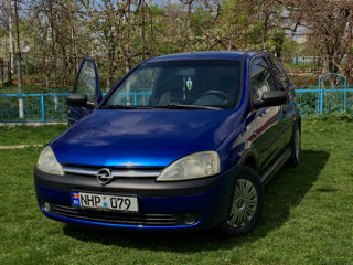 Opel Corsa foto 1